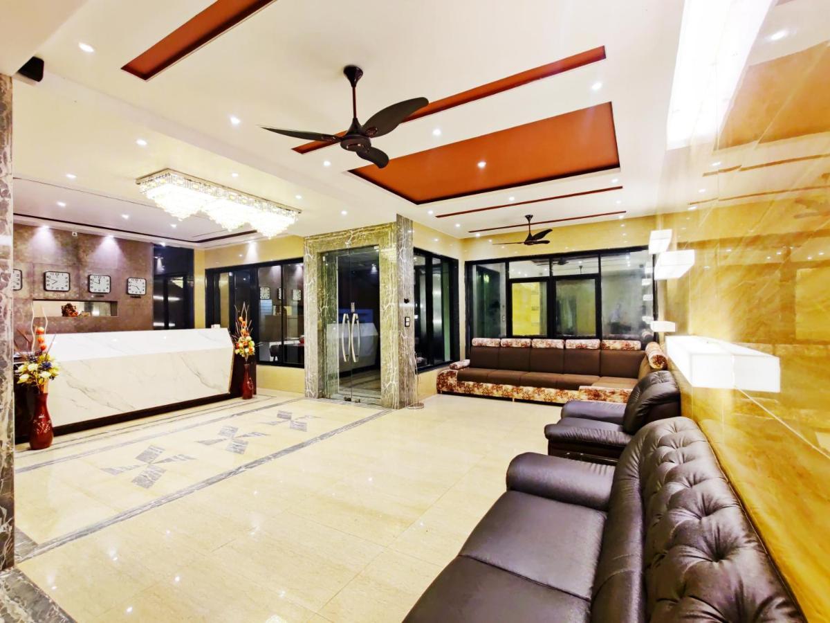 Arya Resort And Spa ماهاباليشوار المظهر الخارجي الصورة